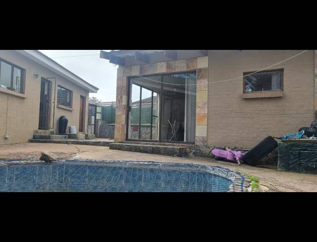 3 BEDROOM PROPERTY TO RENT IN DANA BAY